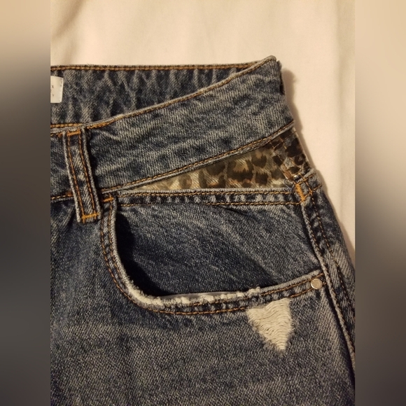 Zara Basic Z1975 Denim Leopard Waist Crop Ripped Jeans Blue Size 00 - Picture 7 of 8